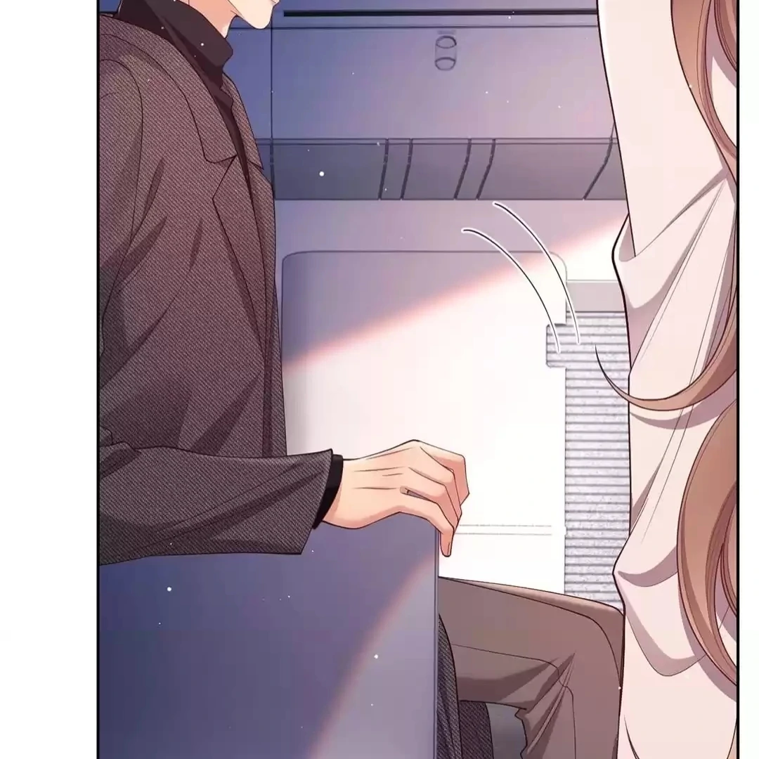 White Moon He Made a Move On Me Chapter 25 - Page 24