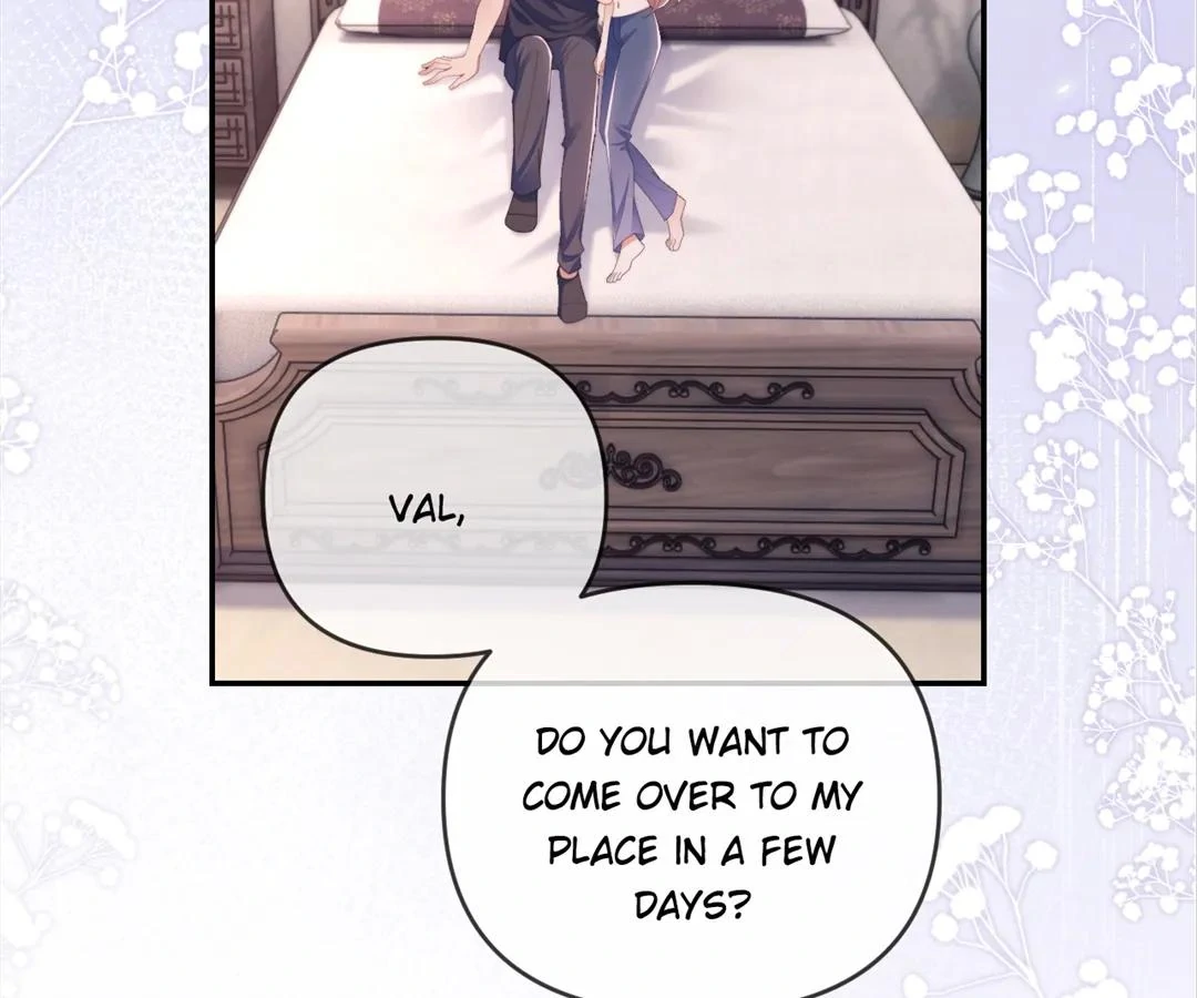 White Moon He Made a Move On Me Chapter 77 - Page 1